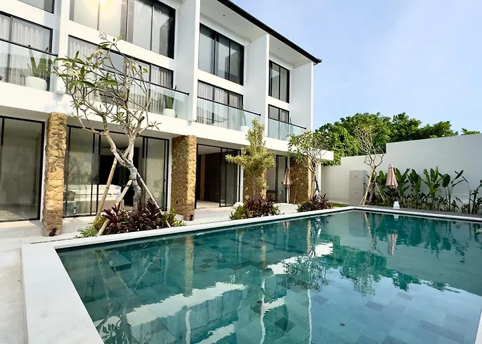 The R Pererenan Aparthotel