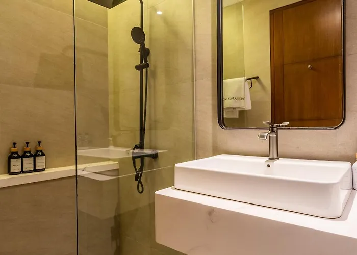 The R Pererenan Aparthotel 4*